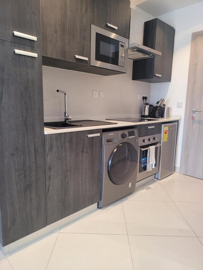 Rt Properties @ The Lennox Airport Residential Accra Exterior foto