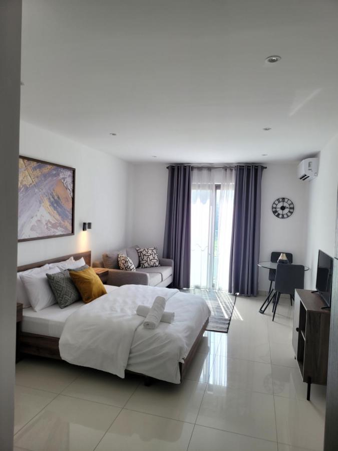 Rt Properties @ The Lennox Airport Residential Accra Exterior foto